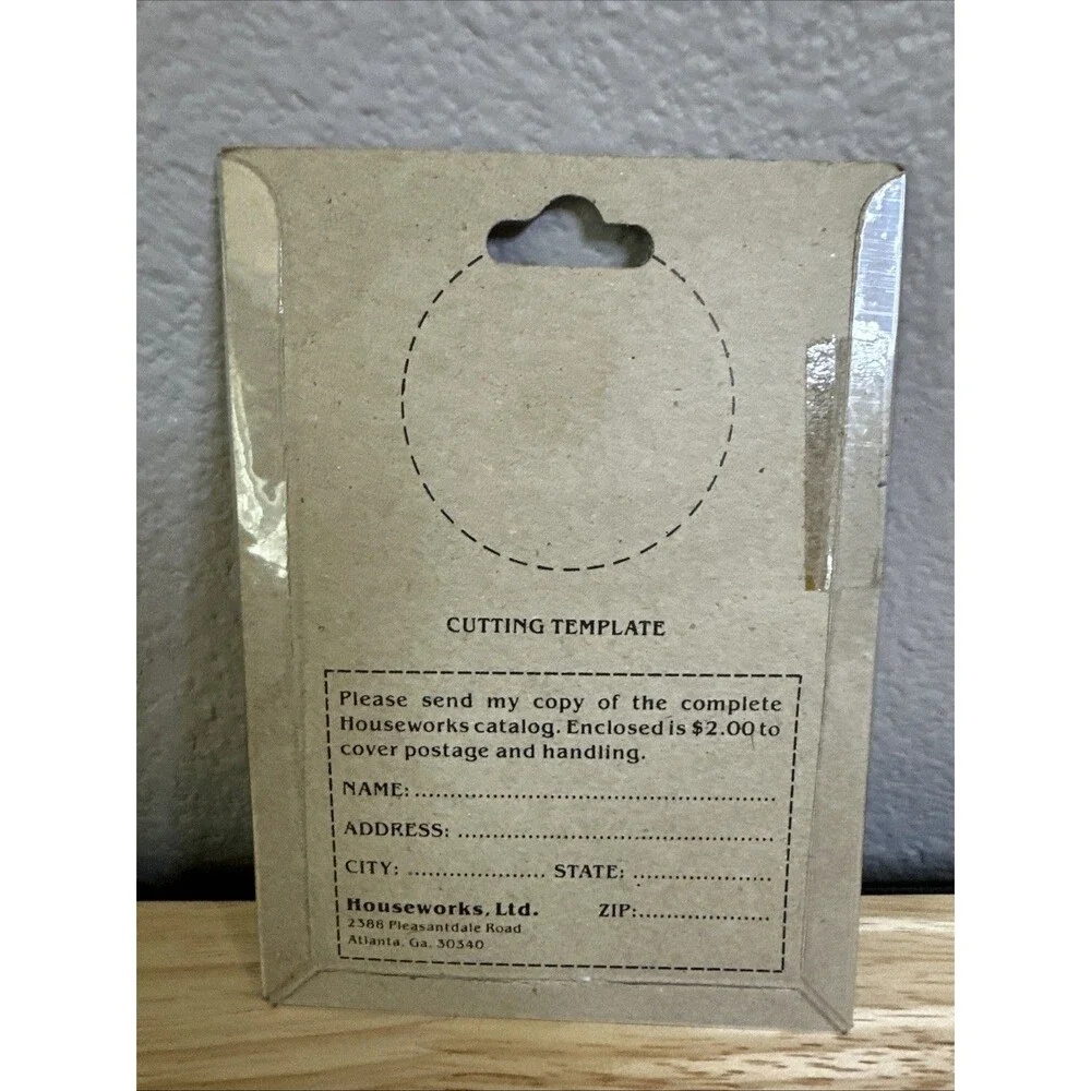 Houseworks Dollhouse Round Window #5052 1:12 Scale